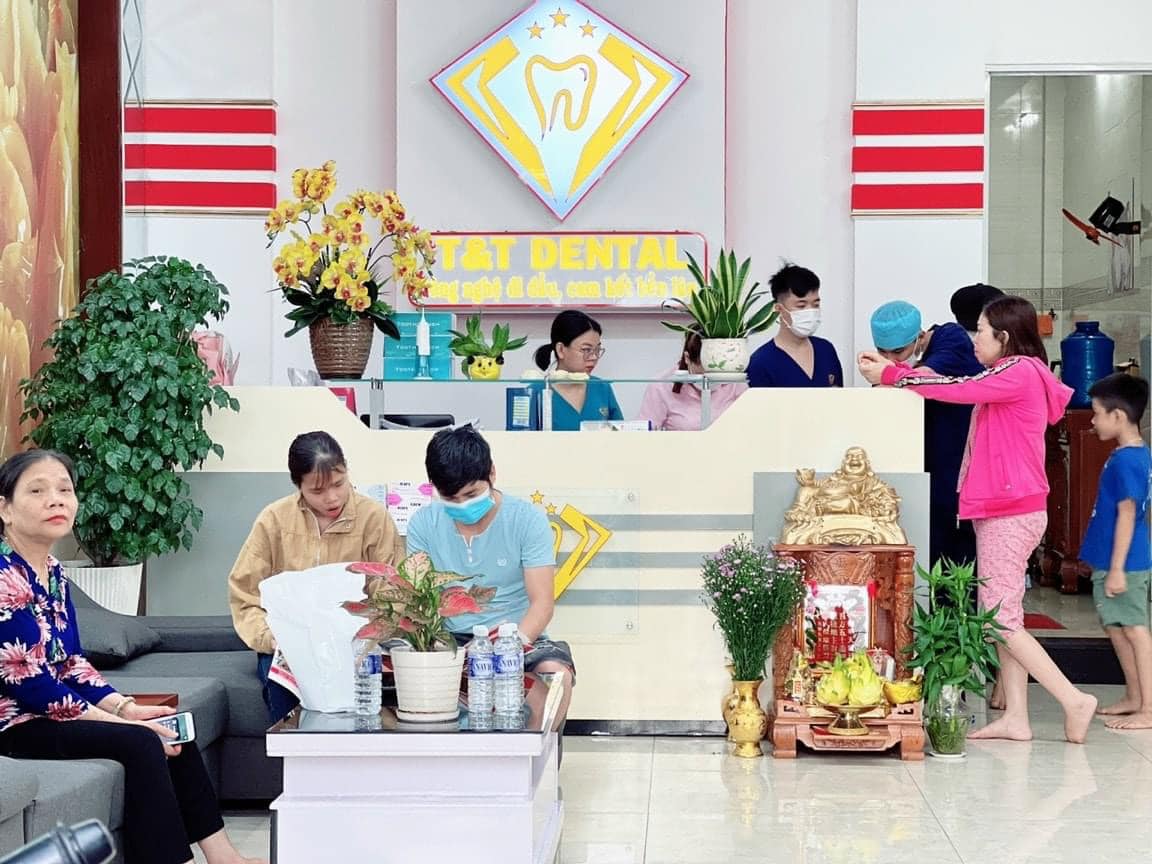 4 Nha khoa thành phố dĩ an được người dân đánh giá cao T&T tại Dĩ An dẫn đầu về ứng dụng công nghệ hiện đại vào các dịch vụ chuyên sâu như trồng răng Implant và bọc răng sứ