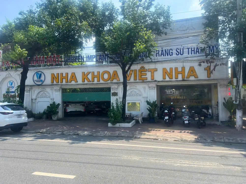 Phòng nha có vị trí thuận tiện di chuyển với dịch vụ chất lượng, giá thành phù hợp