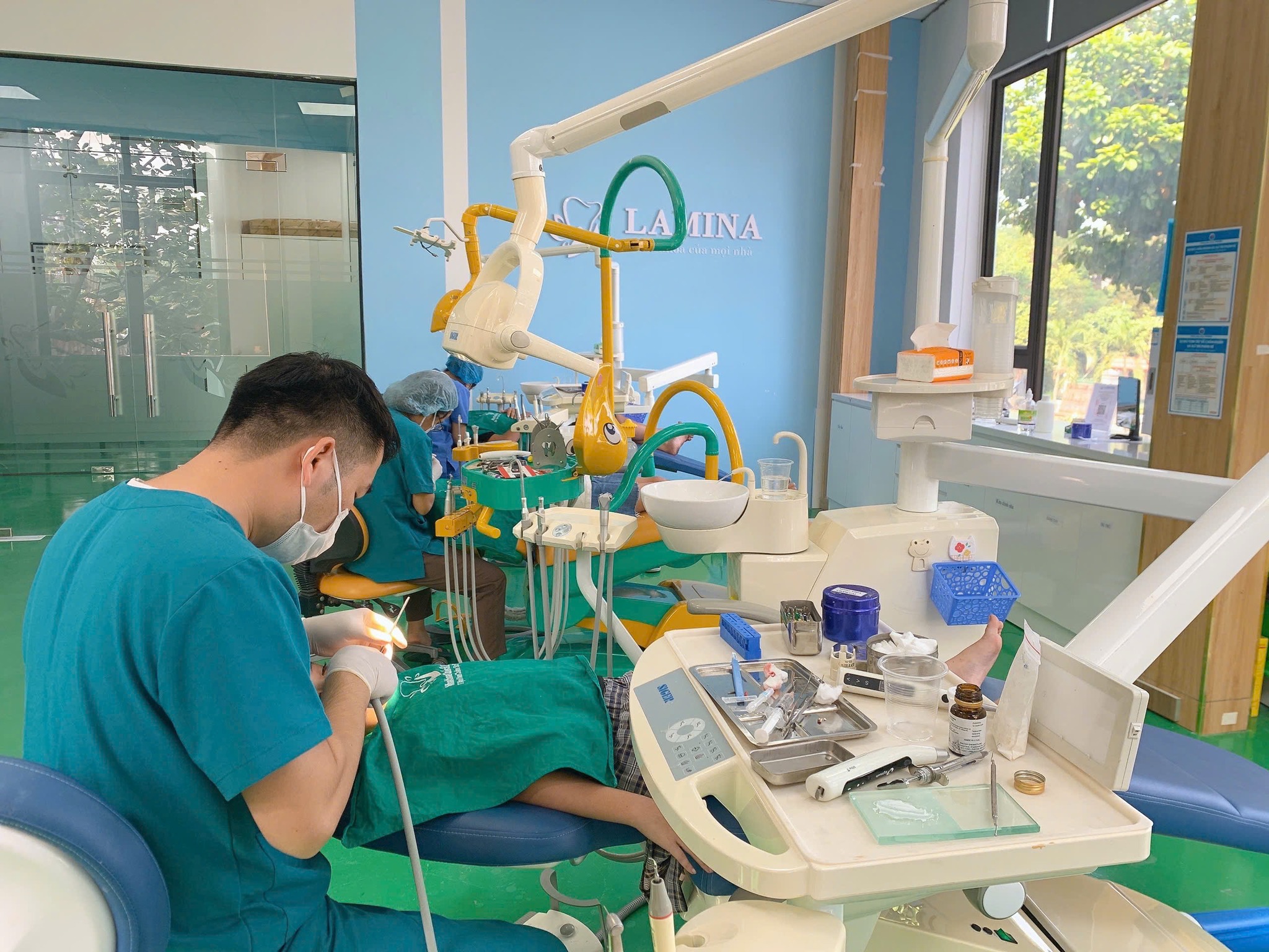 Lamina quy tụ đội ngũ bác sĩ có trình độ chuyên môn sâu và kinh nghiệm thực hành phong phú