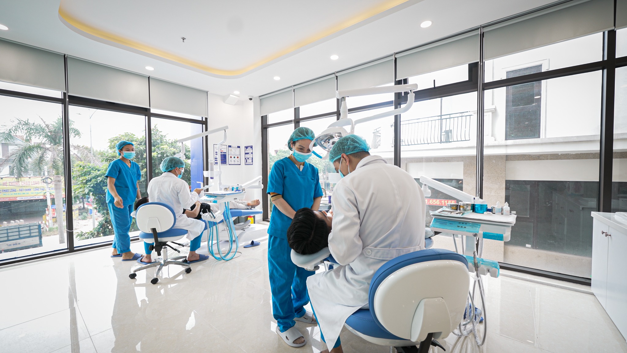 Các phòng khám nha khoa Vĩnh Phúc sở hữu bác sĩ chuyên sâu, trang thiết bị hiện đại và cam kết bảo hành rõ ràng