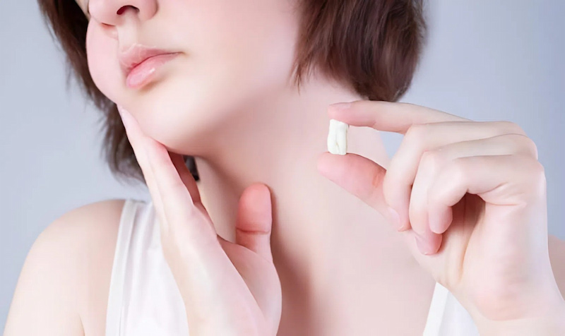 Nhổ răng số 7 có bị hóp má không? Cách khắc phục hiệu quả Nhổ răng số 7 có bị hóp má không? Có gây hóp má và làm khuôn mặt già hơn