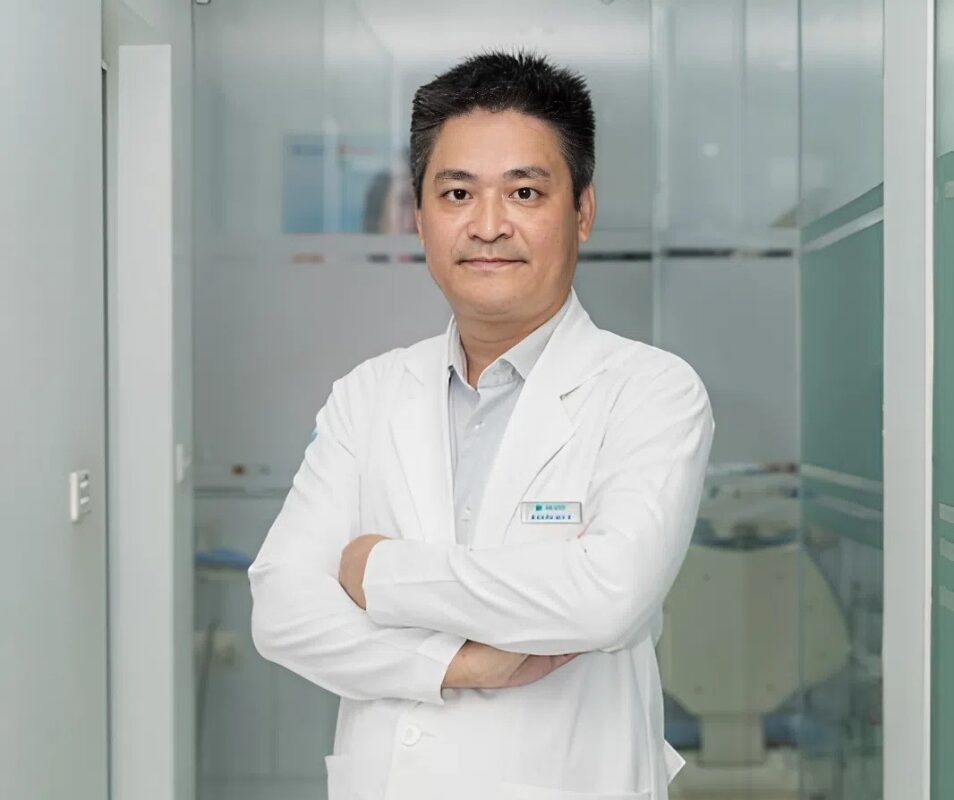 Top bác sĩ niềng răng giỏi ở Hà Nội có nhiều ca thành công BS Nguyễn Quốc Ái có 25 năm kinh nghiệm trong ngành nha khoa Hà Nội