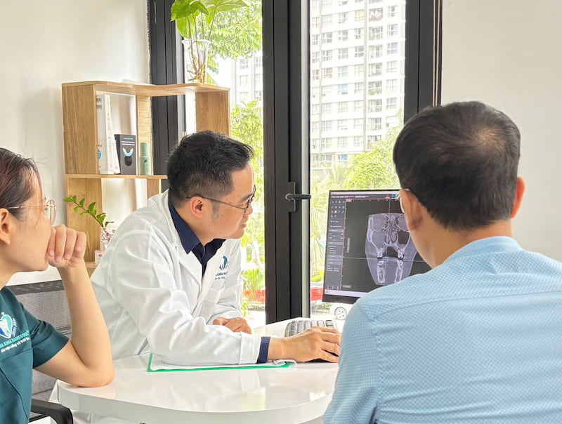 Top 5 bác sĩ Răng Hàm Mặt giỏi ở Hà Nội được đánh giá cao BS Hà là chuyên gia có gần 20 năm kinh nghiệm trong lĩnh vực Răng Hàm Mặt