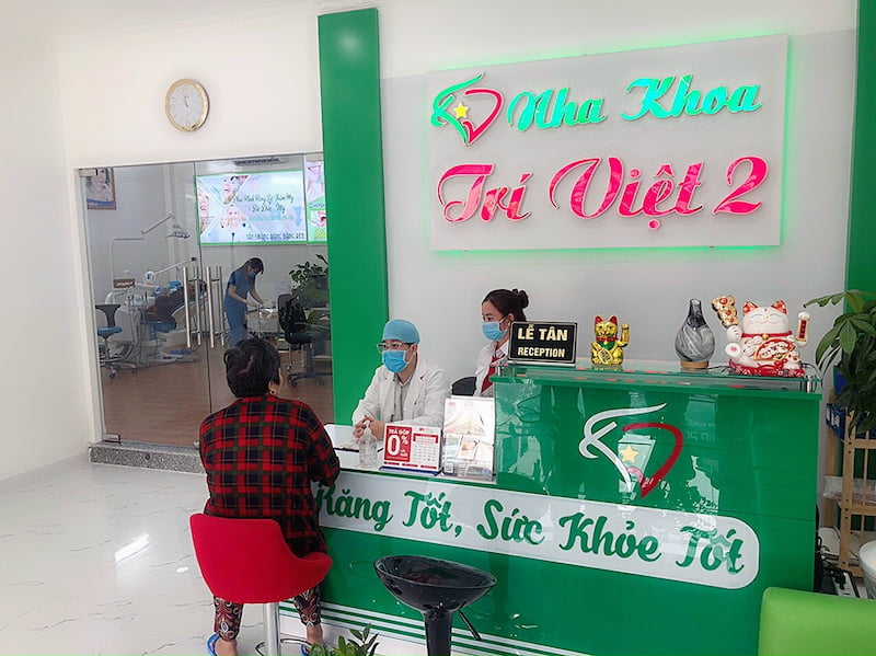 Gợi ý 5 nha khoa bọc răng sứ Gò Vấp không nên bỏ qua Nhân viên và phụ tá chăm sóc, hỗ trợ khách hàng tận tình