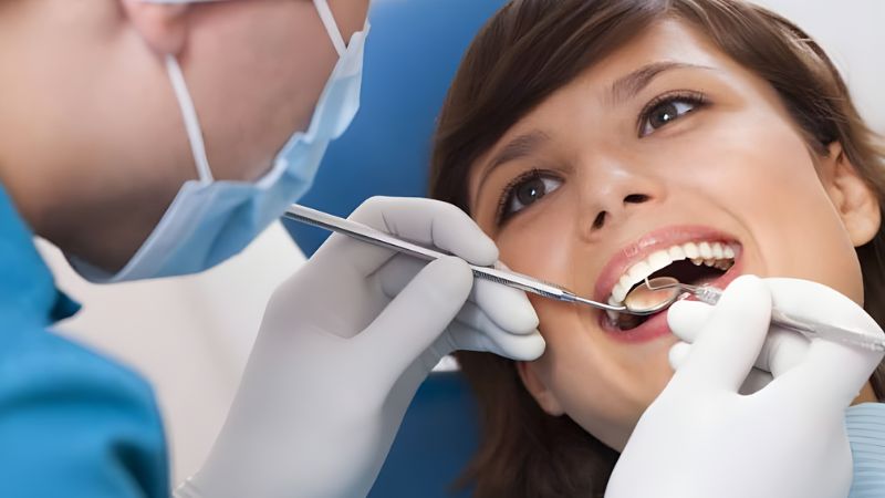 Giá niềng răng hô bao nhiêu tiền? Yếu tố quyết định mức giá Để biết chính xác giá cần thăm khám với bác sĩ chỉnh nha