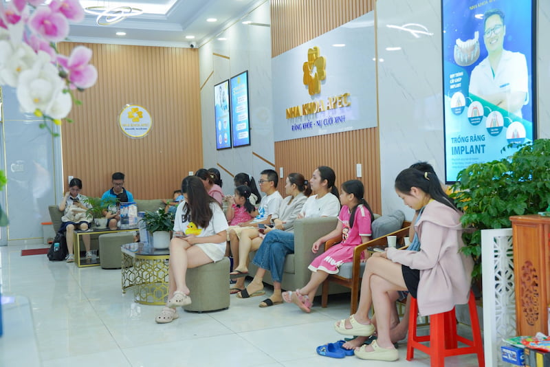 Top 8 nha khoa ở phường Thủ Đức uy tín, bác sĩ giỏi và dịch vụ tốt Apec là một trong những địa chỉ nha khoa được đánh giá cao tại Thủ Đức