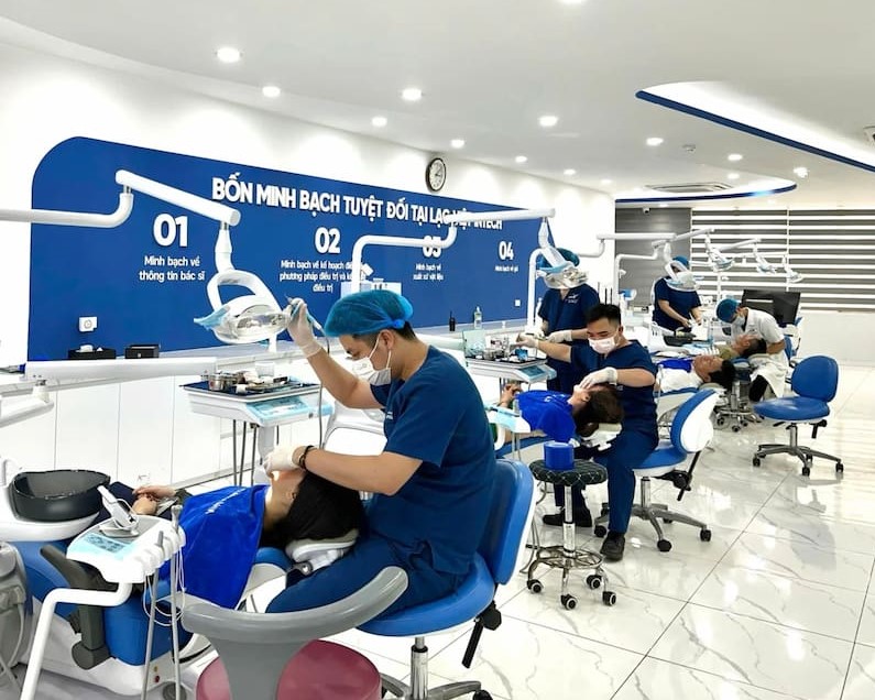 Niềng răng cho trẻ ở đâu tốt? Top địa chỉ phụ huynh tin chọn Lạc Việt quy tụ đội ngũ bác sĩ nhiều năm kinh nghiệm, được đào tạo bài bản