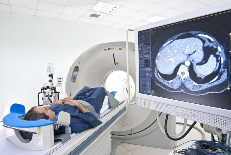 Niềng răng có chụp MRI được không? Có nguy hiểm không? Bạn hoàn toàn có thể chụp MRI khi đang niềng răng