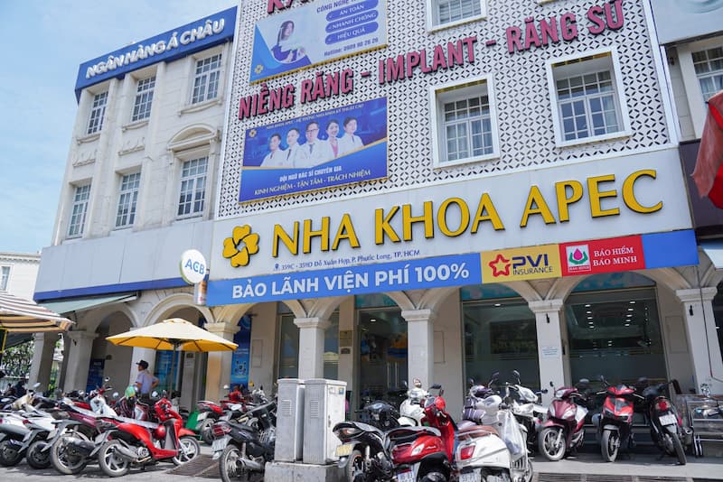 Trồng răng sứ ở đâu tốt TPHCM? Top 6 nha khoa uy tín nhất Apec thu hút khách hàng là sự kết hợp giữa chuyên môn và công nghệ tiên tiến