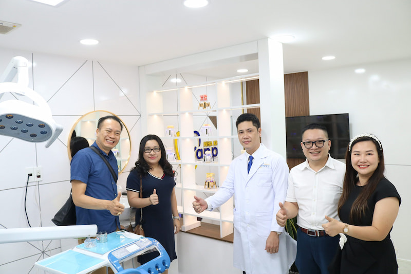 Trồng răng sứ ở đâu tốt TPHCM? Top 6 nha khoa uy tín nhất Happy phát triển theo mô hình hệ thống hiện đại cùng đội ngũ bác sĩ giỏi