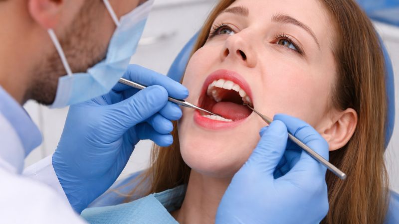 Tổng hợp các cách chữa viêm nha chu răng tại nhà hiệu quả Để ngăn viêm nha chu tái phát người bệnh cần duy trì thói quen kiểm tra răng miệng định kỳ