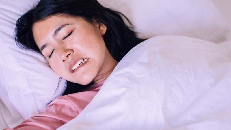 Đau răng bị sốt có nguy hiểm không? Nên làm gì đúng cách Đau răng có thể gây sốt cho người bệnh