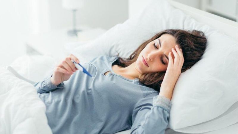 Đau răng bị sốt có nguy hiểm không? Nên làm gì đúng cách Khi tình trạng sốt cao diễn ra liên tục đó là dấu hiệu cảnh báo nguy hiểm