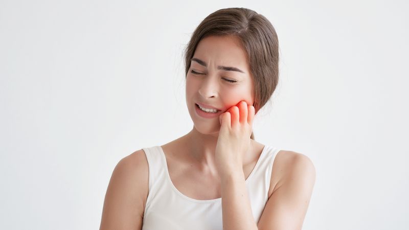 Đau răng đau đầu là gì? Có nguy hiểm không? Đau đầu có thể dẫn đến đau răng