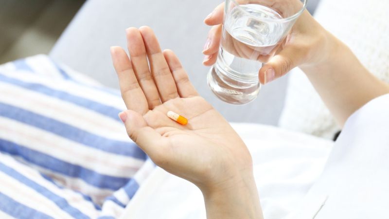 Kháng sinh đau răng có thật sự cần thiết không? Khi nào nên dùng? Kháng sinh không có tác dụng chữa đau răng