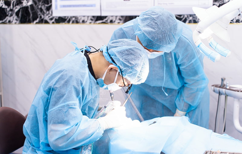 Review các nha khoa ở Bình Chánh được đánh giá tốt hiện nay Các bác sĩ có trên 10 năm làm việc trong lĩnh vực Răng Hàm Mặt