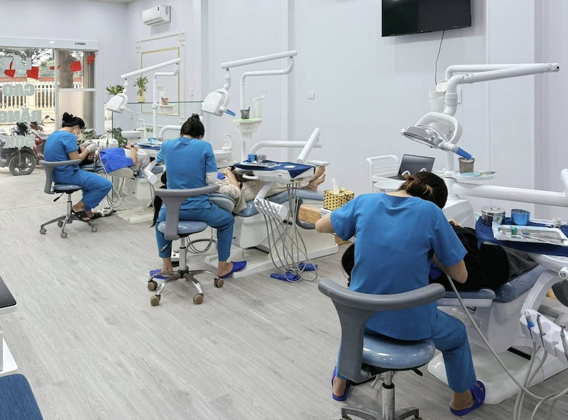 Top 8 nha khoa ở phường Thủ Đức uy tín, bác sĩ giỏi và dịch vụ tốt Minh Châu trang bị hệ thống thiết bị hiện đại