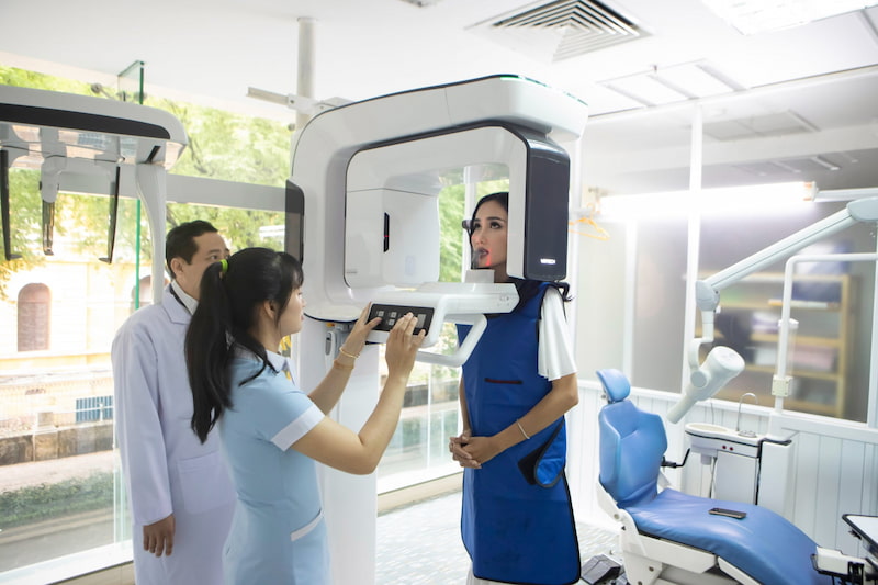 Review top 5 nha khoa ở quận 4 TP.HCM dịch vụ uy tín hiện nay Hoàn My - Dr Khởi ứng dụng công nghệ hiện đại và chuyên môn hóa sâu