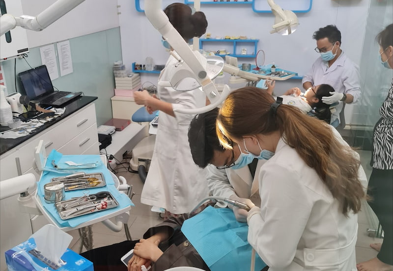 Điểm danh 5 nha khoa ở quận Bình Thạnh làm việc uy tín Bác sĩ iSmile đều tốt nghiệp chính quy và có nền tảng kiến thức vững