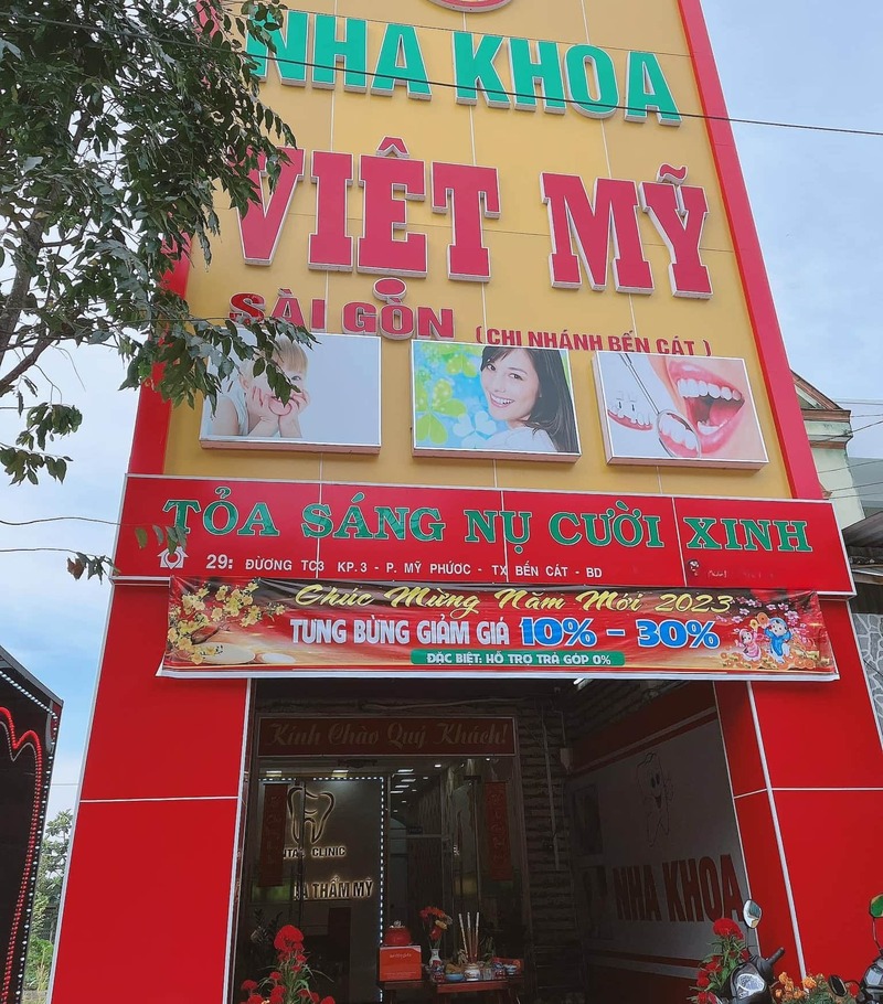 Review nha khoa Thành phố Bến Cát nhiều người dân tin tưởng Nha khoa Việt Mỹ Sài Gòn nổi bật với các dịch vụ chuyên sâu như chỉnh nha, cấy ghép Implant và bọc răng sứ