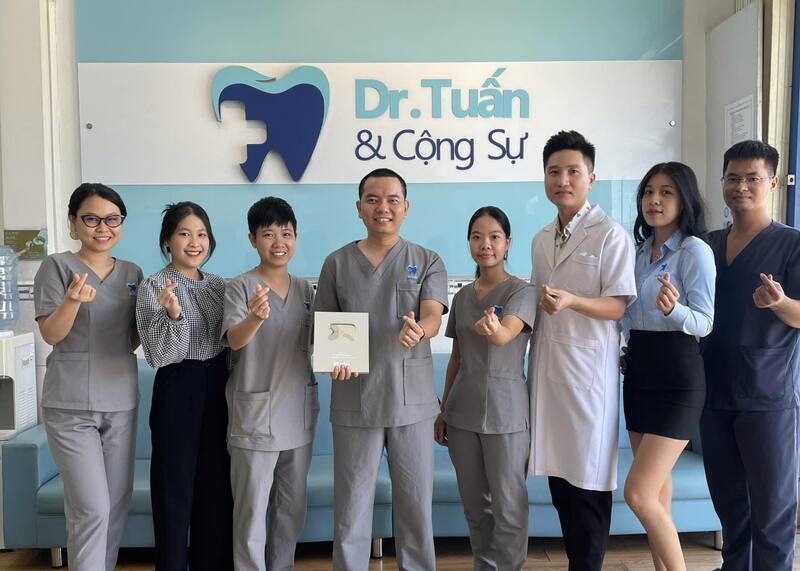 Review nha khoa Thành phố Bến Cát nhiều người dân tin tưởng Đơn vị tạo dựng uy tín nhờ đội ngũ bác sĩ có tay nghề cao, nhân viên y tế làm việc trách nhiệm và tận tình