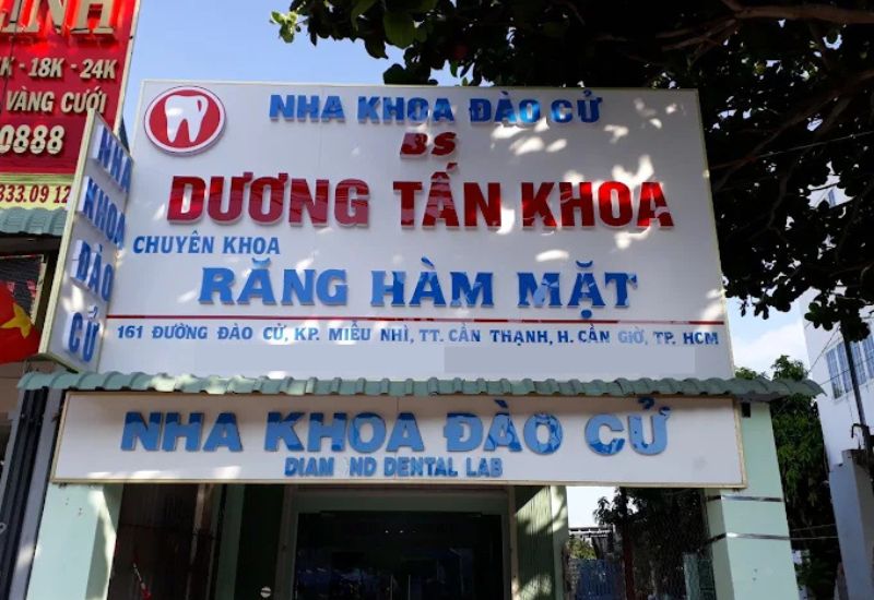 Điểm danh top nha khoa Cần Giờ uy tín dịch vụ chất lượng Nha khoa Đào Cử do Bác sĩ Dương Tấn Khoa trực tiếp thăm khám và điều trị