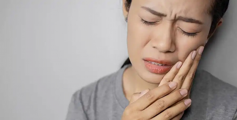 Nhổ răng khôn đau mấy ngày và cách giảm đau hiệu quả Đau không giảm sau 3-5 ngày, thậm chí tăng dần cần đi khám ngay