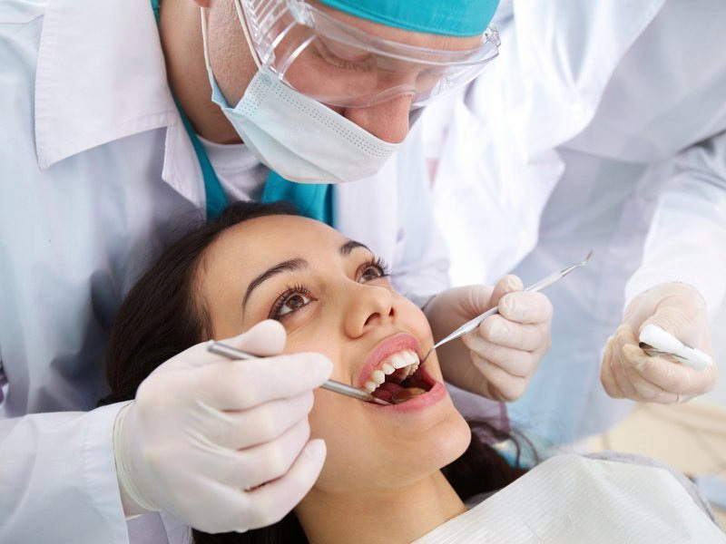 Chỉnh răng hô không cần niềng có được không? Phương pháp hiệu quả Chọn nha có có đội ngũ bác sĩ trình độ cao để có được kết quả chỉnh nha tốt nhất